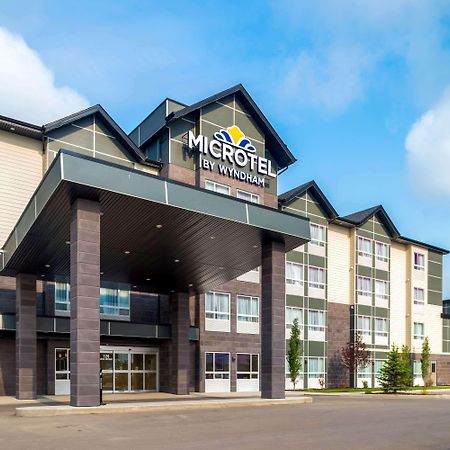Microtel Inn & Suites By Wyndham Red Deer Penhold Exterior photo