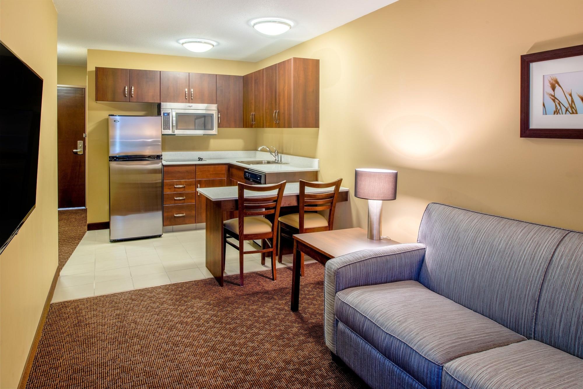 Microtel Inn & Suites By Wyndham Red Deer Penhold Exterior photo
