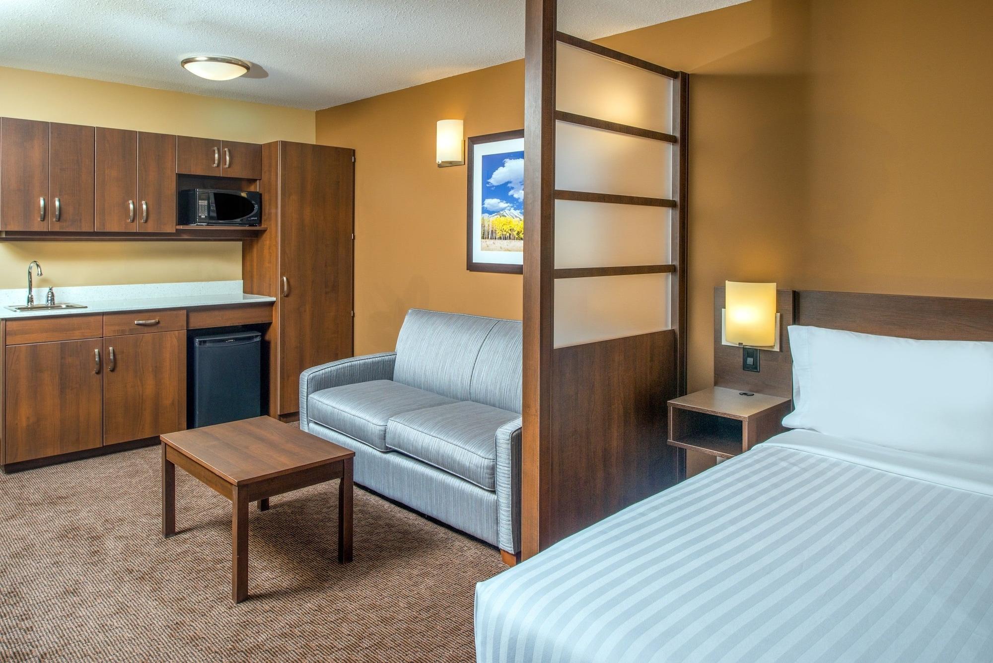 Microtel Inn & Suites By Wyndham Red Deer Penhold Exterior photo