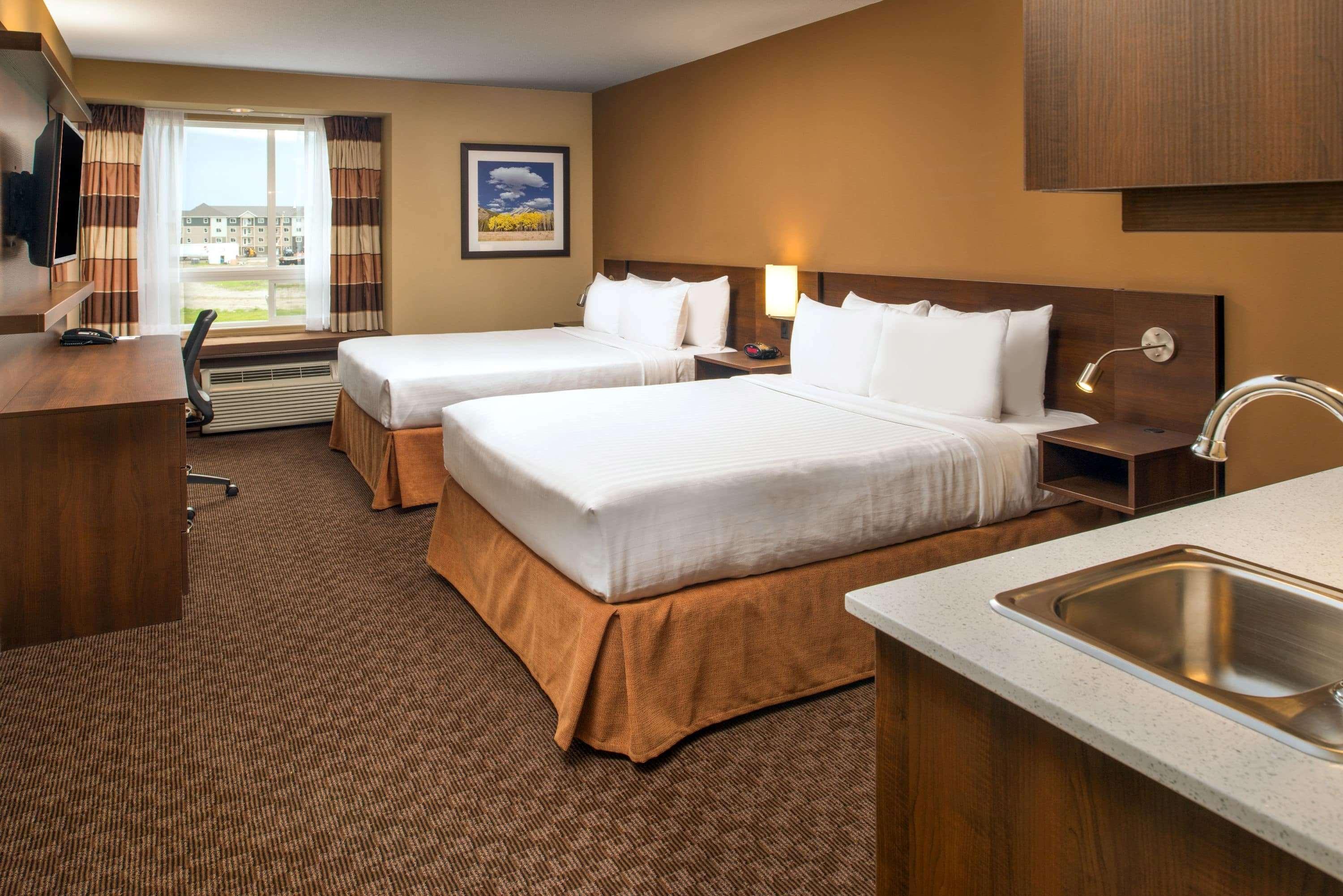 Microtel Inn & Suites By Wyndham Red Deer Penhold Exterior photo