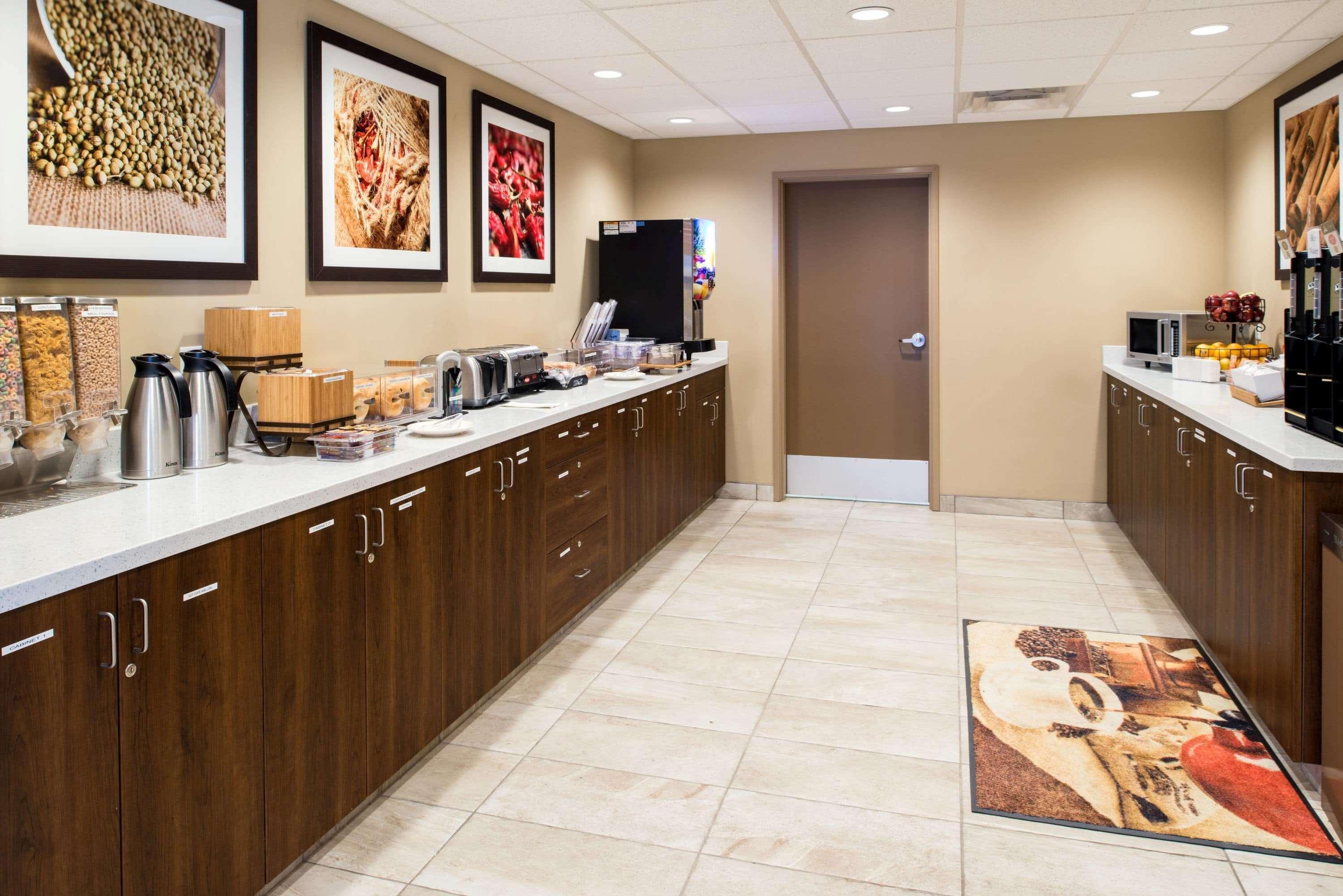 Microtel Inn & Suites By Wyndham Red Deer Penhold Exterior photo
